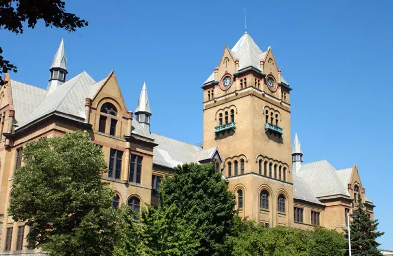 Old Main at Wayne State University. - Wayne State University