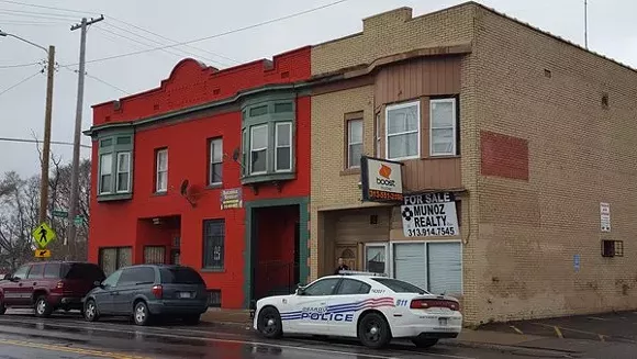 11-year-old accidentally shoots himself in southwest Detroit
