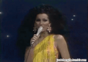 5 things we hope happens when Cher campaigns for Hillary in Michigan