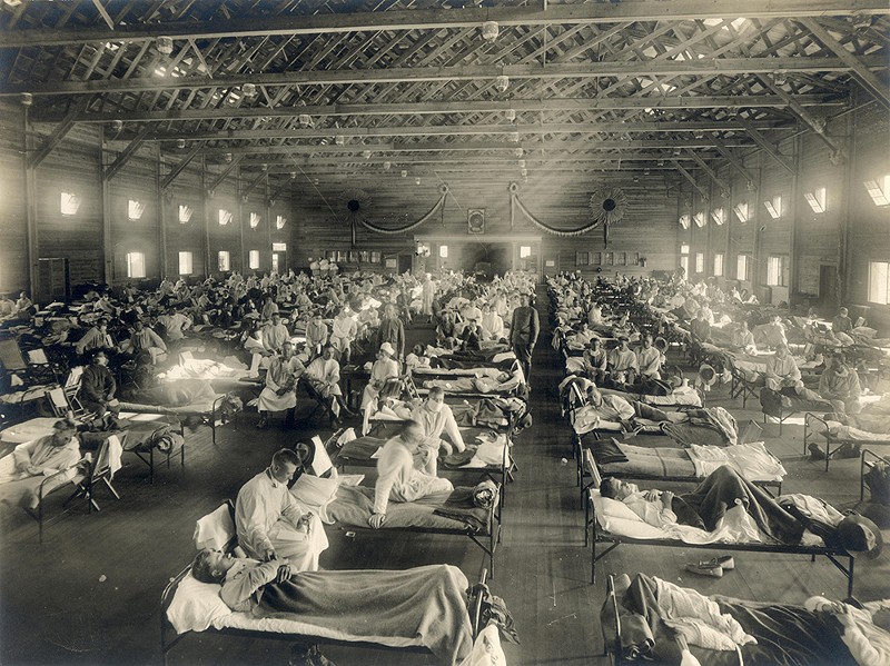 A hospital in Kansas during the Spanish flu epidemic in 1918. - Otis Historical Archives, National Museum of Health and Medicine