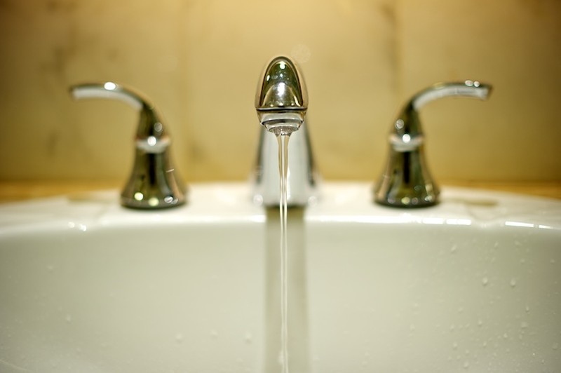 sink faucet. - qiaomeng/Flickr Creative Commons