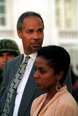 Randall Robinson and his wife Hazel Ross-Robinson - Public domain, United States Marine Corps.