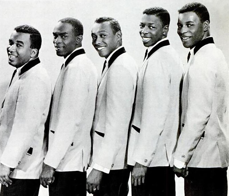 The Spinners in 1965. From left to right: Billy Henderson, Edgar Edwards, Bobby Smith, Henry Fambrough, and Pervis Jackson. - Public domain, Wikimedia Creative Commons
