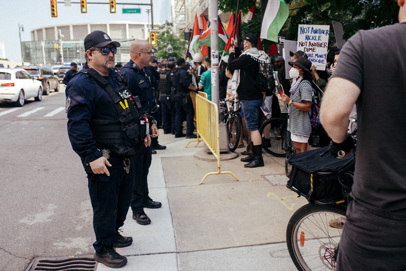 Detroit Police confronted anti-war protesters on Sunday. - Viola Klocko