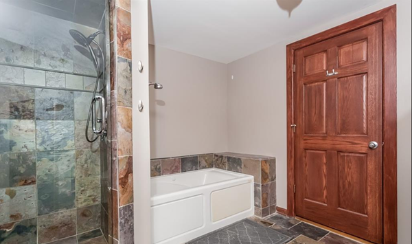 The bathroom in question.