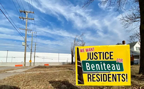 A nauseating stench is wafting from the Stellantis' Jeep Grand Cherokee plant on St. Jean on Detroit's east side.