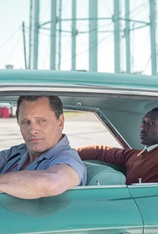 Review: Peter Farrelly's directorial debut 'Green Book' is a bout a real-life odd couple