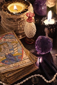 Love Spells: Simple Spells For The Modern Witch