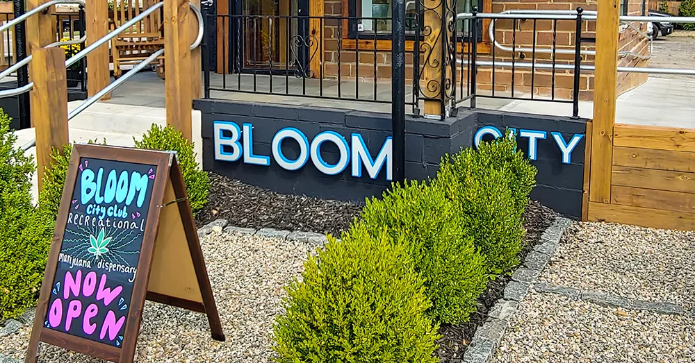 Arriba 59+ imagen bloom city club Abzlocal.mx