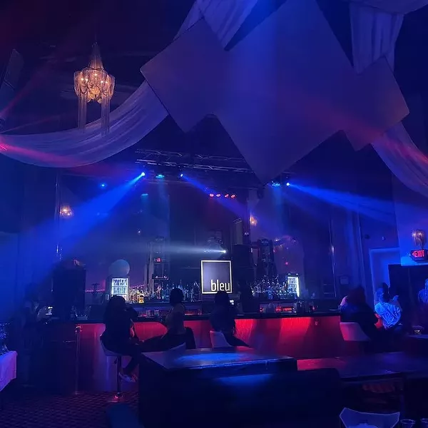 The hottest hookup bars in metro Detroit [PHOTOS]