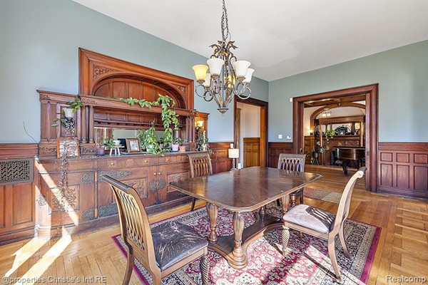 Historic Detroit Mansion stuns with modern renovations [PHOTOS]