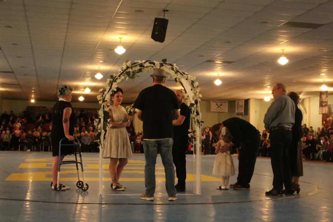 This is what a roller derby wedding looks like