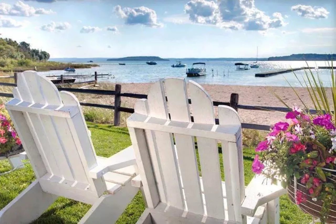 25 incredible waterfront restaurants in Michigan everyone should visit