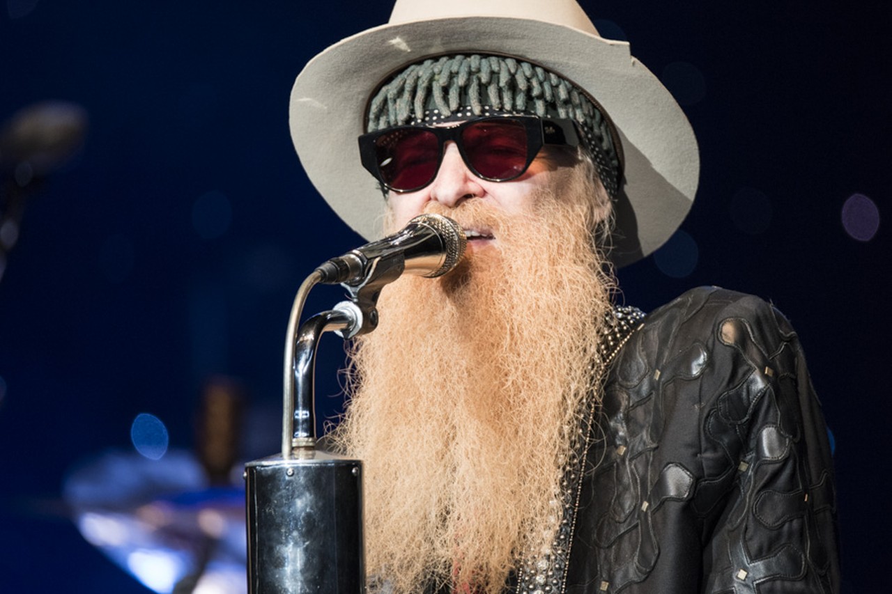20 sharp-dressed photos from ZZ Top @ DTE