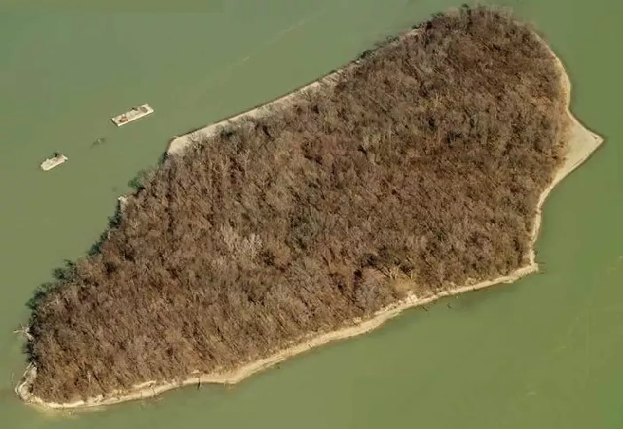 14 island getaways you can (and should) take near Michigan Detroit Detroit Metro Times