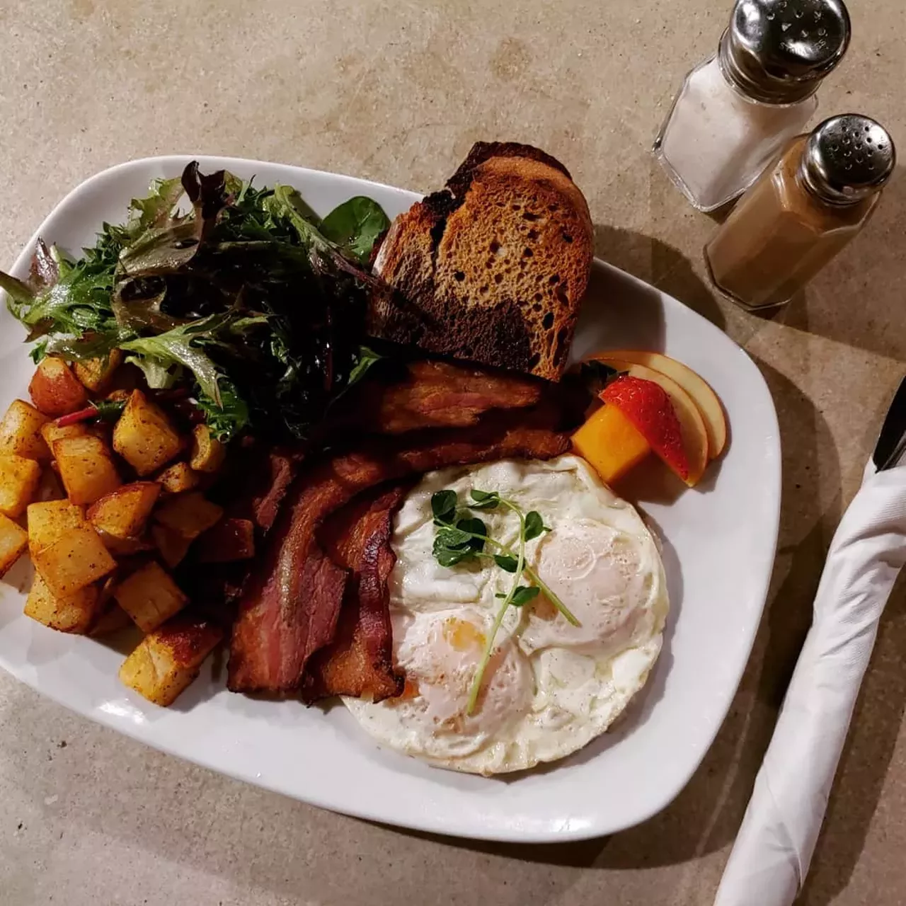 best biscuits and gravy in metro detroit