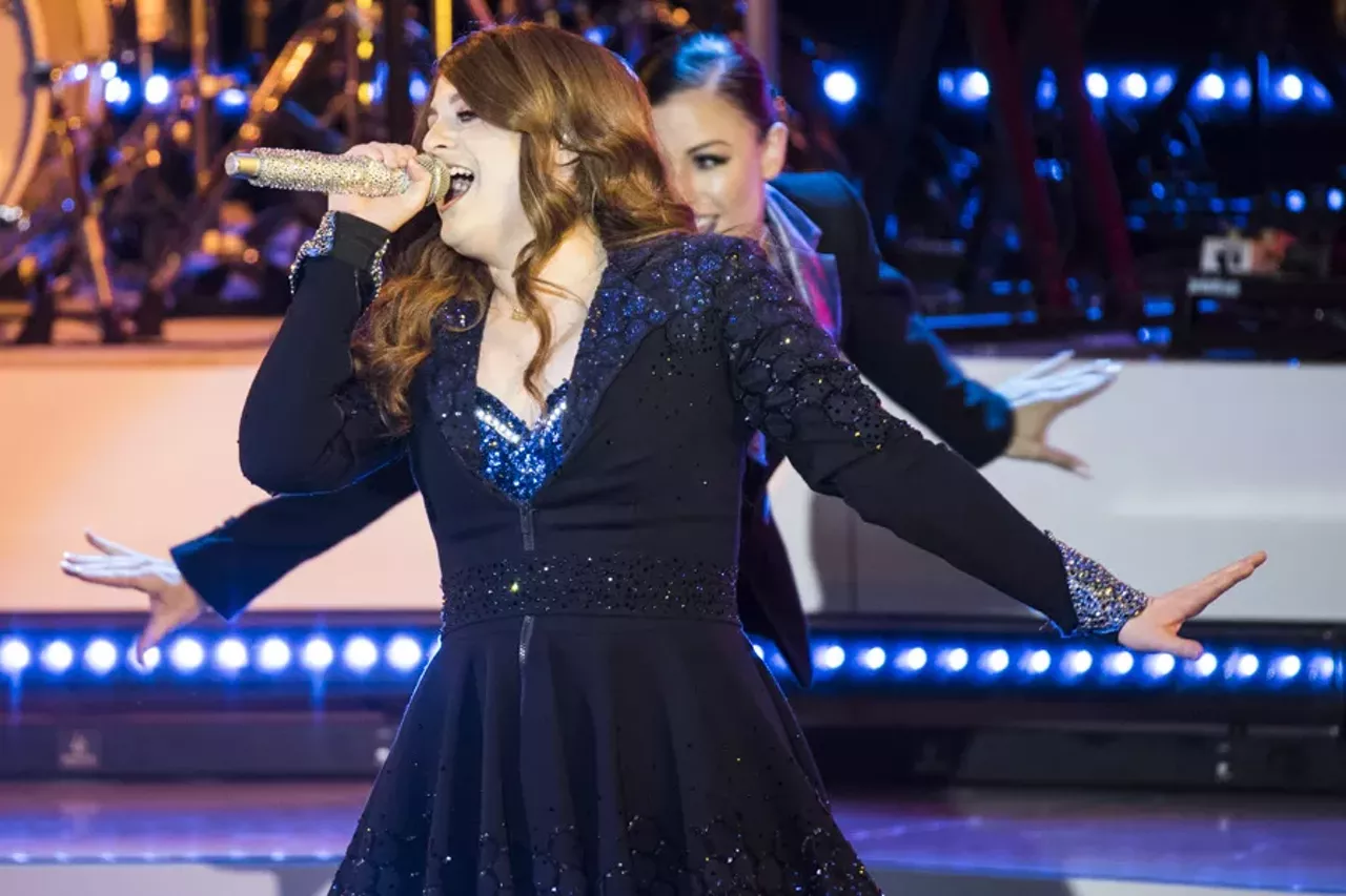 24 sassy pics of Meghan Trainor @ Meadow Brook Amphitheater