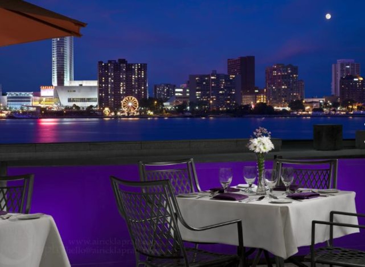 Andiamo Ristorante- Detroit Riverfront
400 Renaissance Center A-403, Detroit
This upscale dining experience offers authentic Italian food and authentic views. Their location on the Detroit Riverfront and in the heart of Detroit is sure to make you stop in for a bit to eat and maybe a glass of wine. 
Photo via Yelp user Airick La Pratt Photography