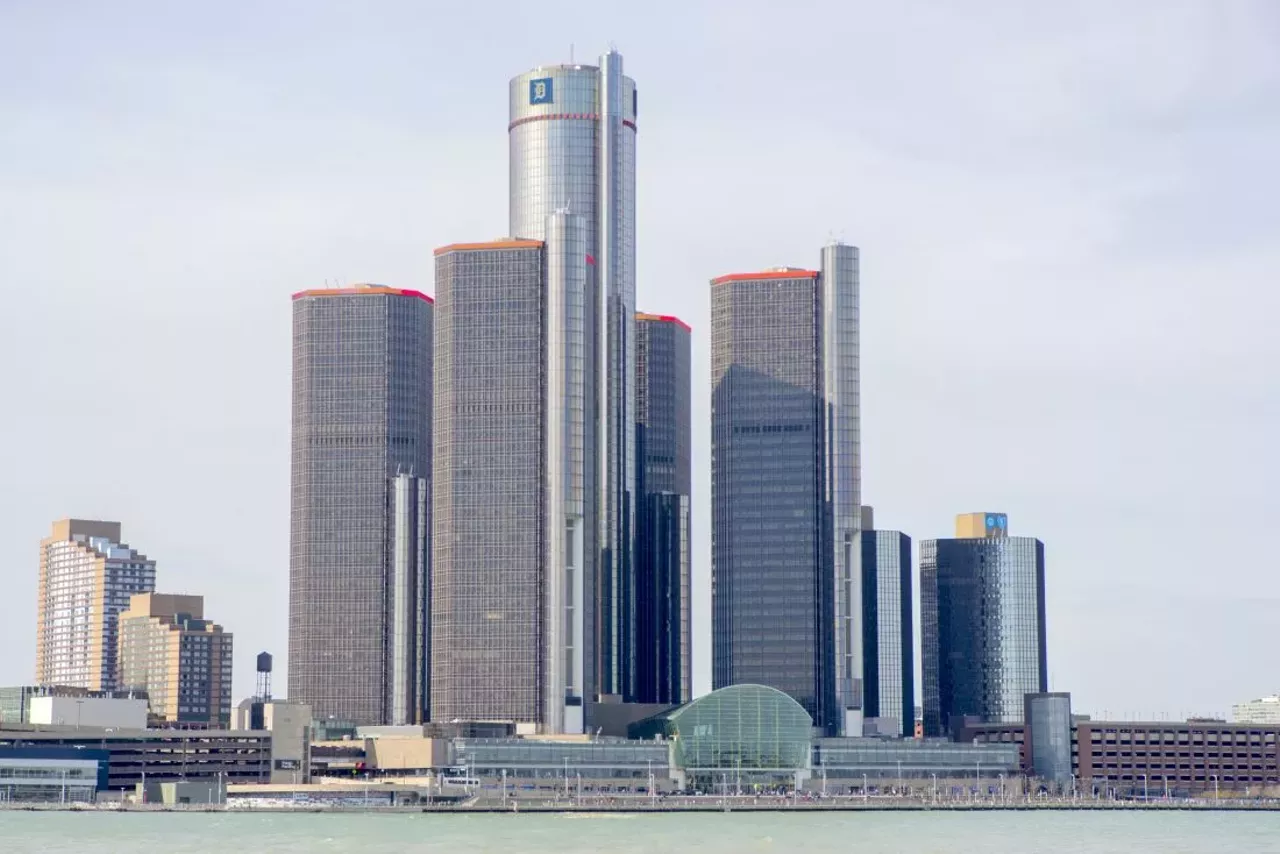 GMRenCen vs. Renaissance Center
The towering complex of buildings located just off the river in downtown Detroit is not in fact called the Renaissance Center. I know, you're mind it blown right now. In 2015, it was renamed The GMRenCen, but literally no one calls it that.
Photo via Shutterstock
