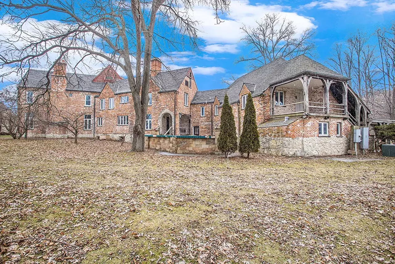 This Michigan mansion listing is a trip [PHOTOS]