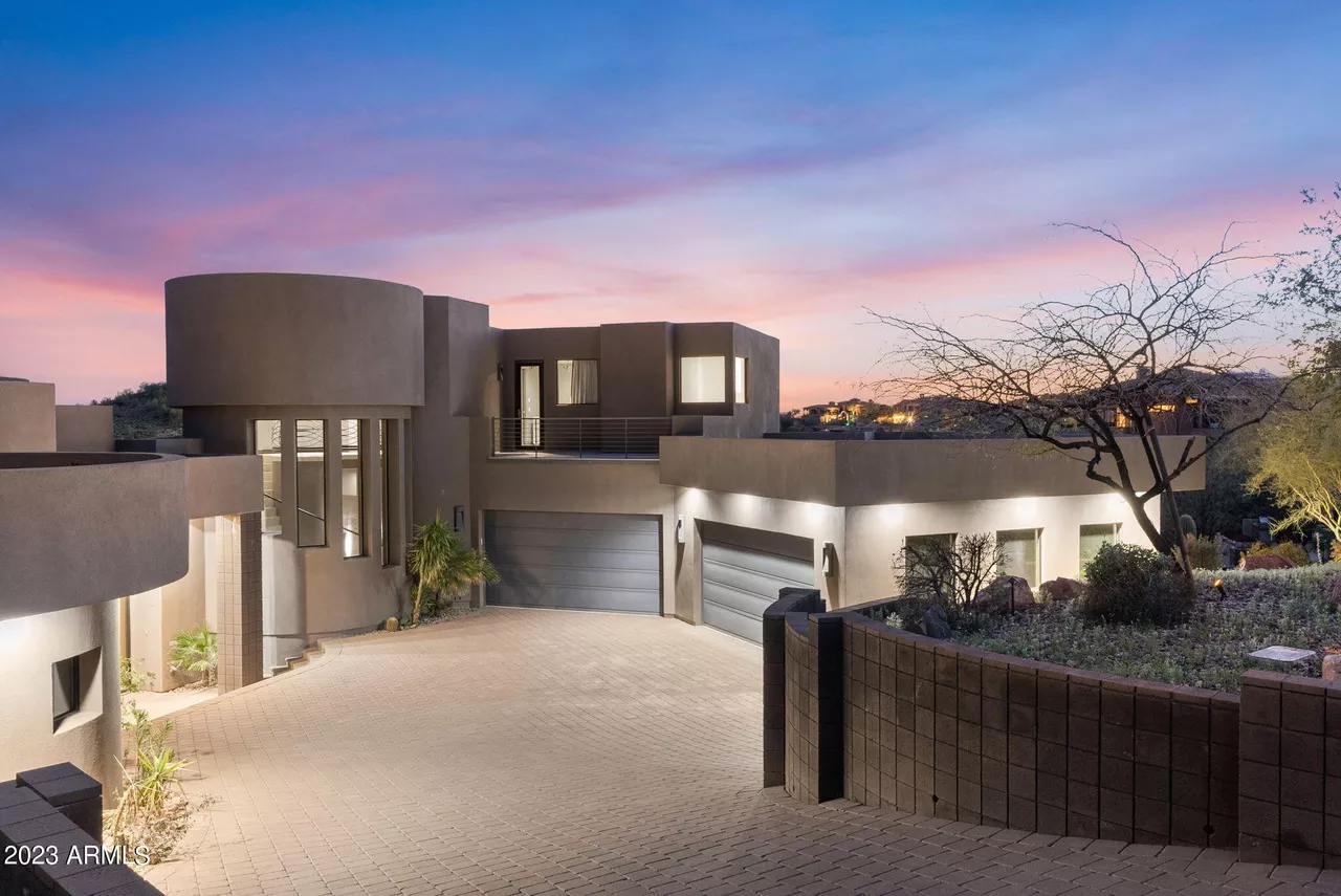 Detroit Pistons player is selling his stunning contemporary mansion
