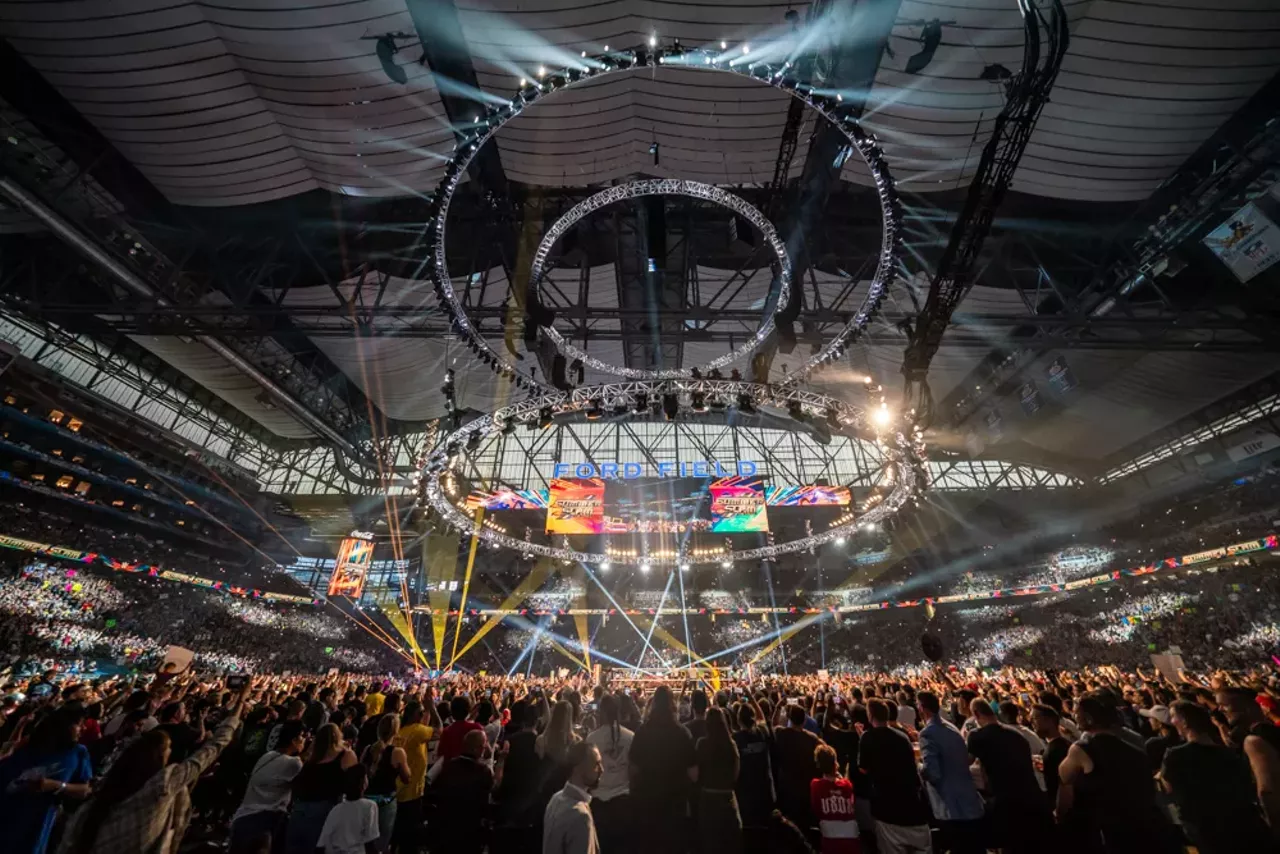 SummerSlam at Detroit's Ford Field; WWE superstars visit community