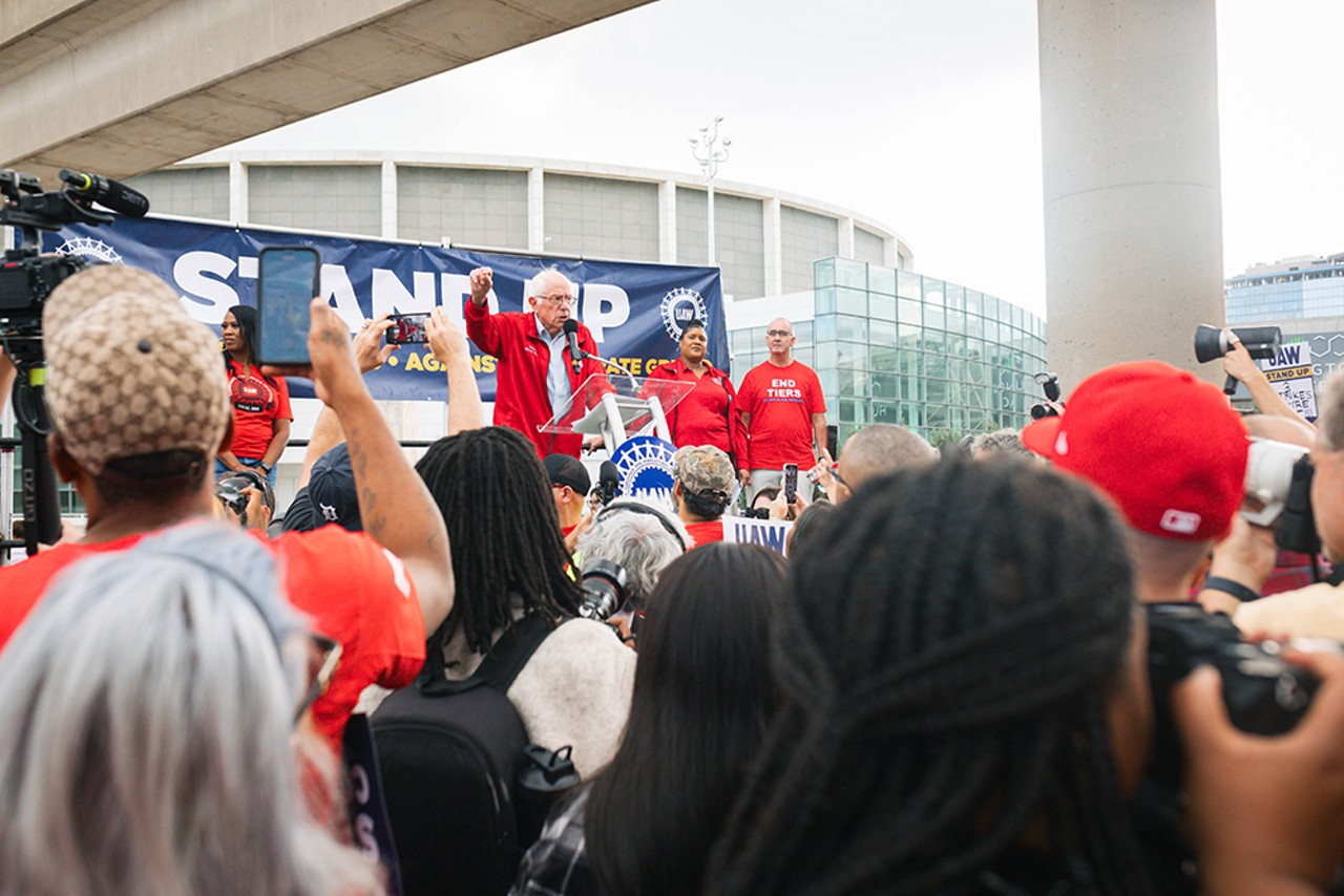 UAW workers rally in support of historic strike in Detroit