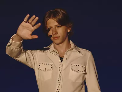 Mason Ramsey performs at the Loving Touch on Saturday, Oct. 12.