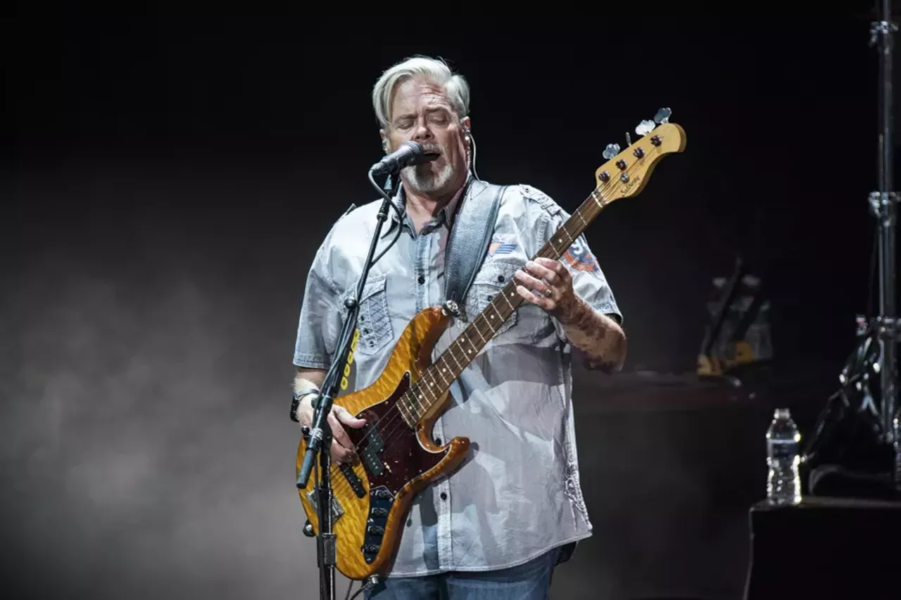 Image: We never stopped believing: Journey and the Doobie Brothers at DTE