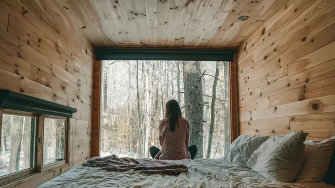 Image: We want to get murdered in these cute WiFi-less cabins with phone lock boxes in western Michigan