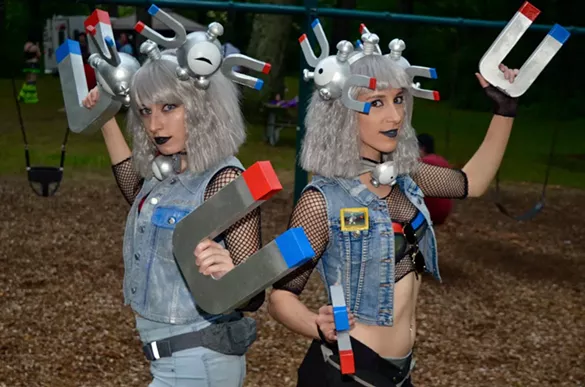 Image: We went to a Cosplay Beach Party & it was perfect