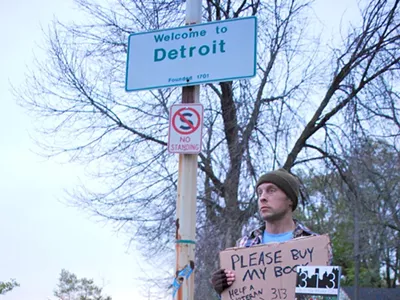 Detroitblogger John hawking his book.