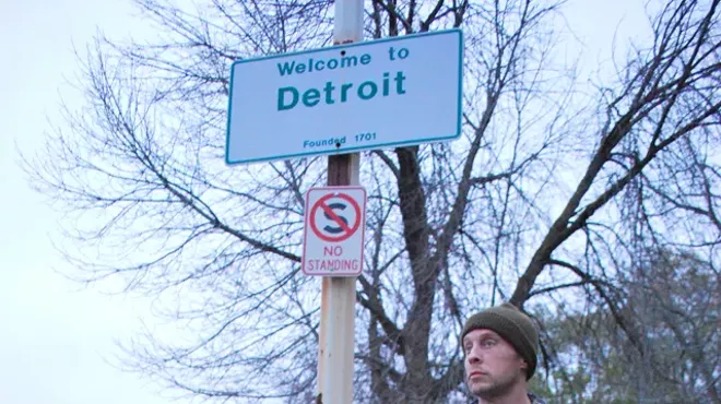 Detroitblogger John hawking his book.