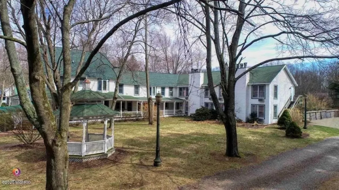 Image: You can buy an entire lakeside bed and breakfast near Saugatuck for $1.9 million
